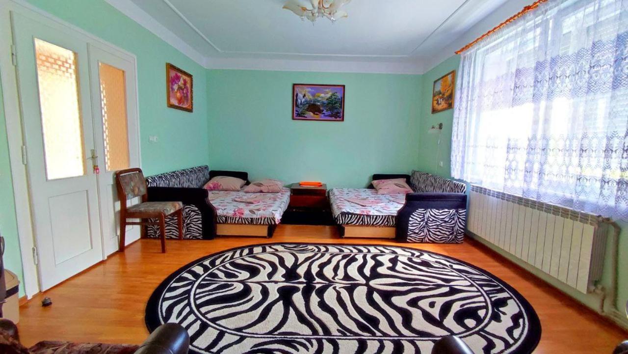 Садиба Анна - Термальні Води Косино Zapson 外观 照片